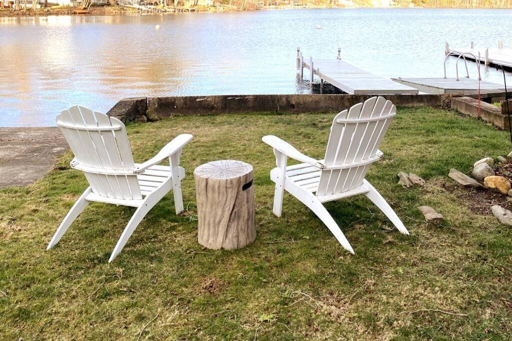 Lake Attitash Waterfront W/ Private Dock Amesbury Kültér fotó
